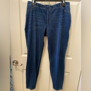 Pull on Blue stretch denim with skinny legs